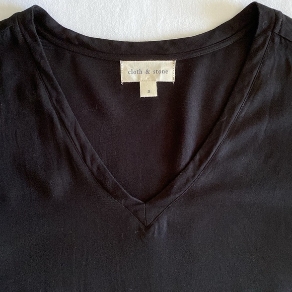 Anthropologie Cloth & Stone V Neck Short Sleeve Rayon pullover blouse Small - Picture 5 of 14